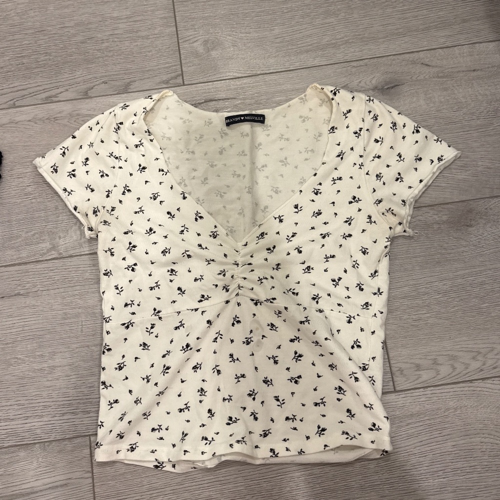 Brandy Melville top